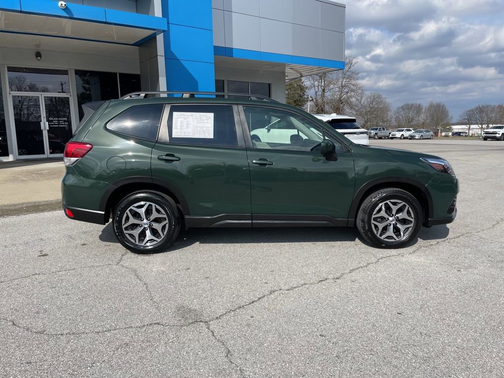Used 2024 Subaru Forester Premium image 52