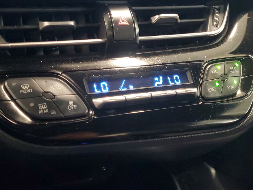 Used 2019 Toyota C-HR XLE image 27