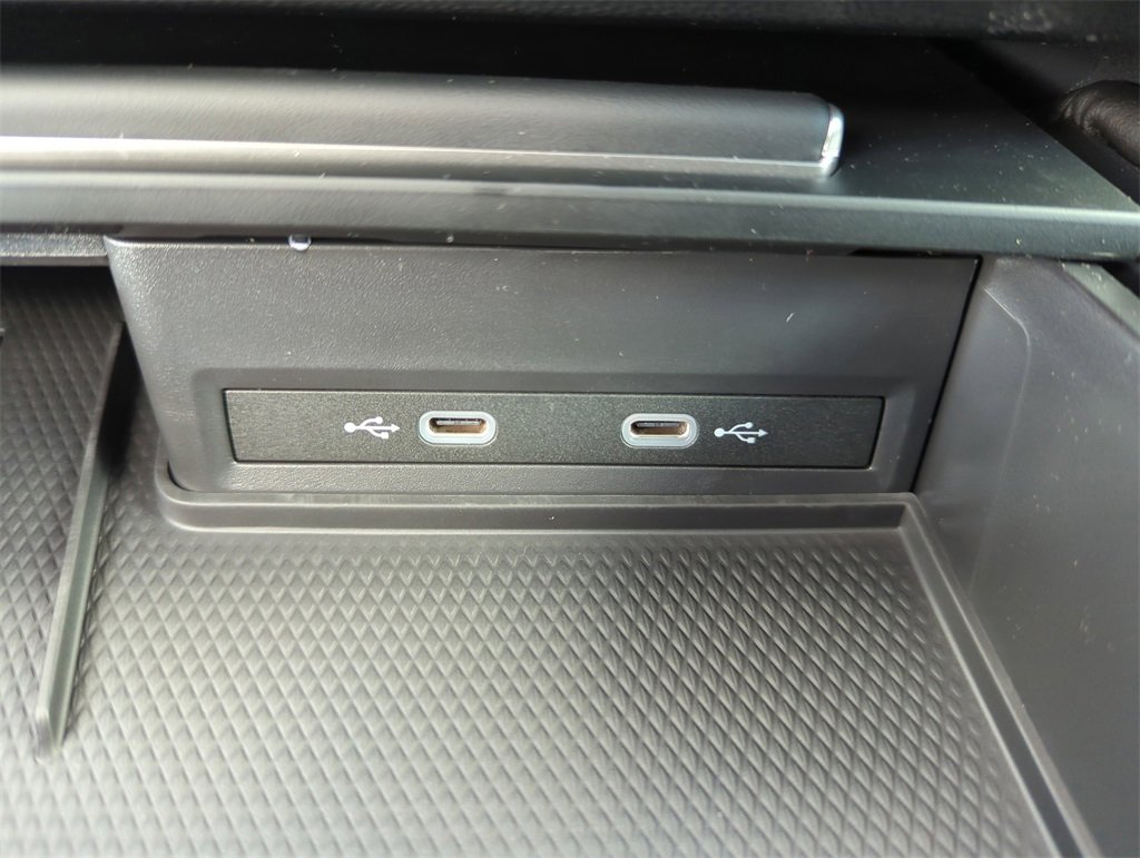 New 2026 Volkswagen Atlas Cross Sport SE image 37