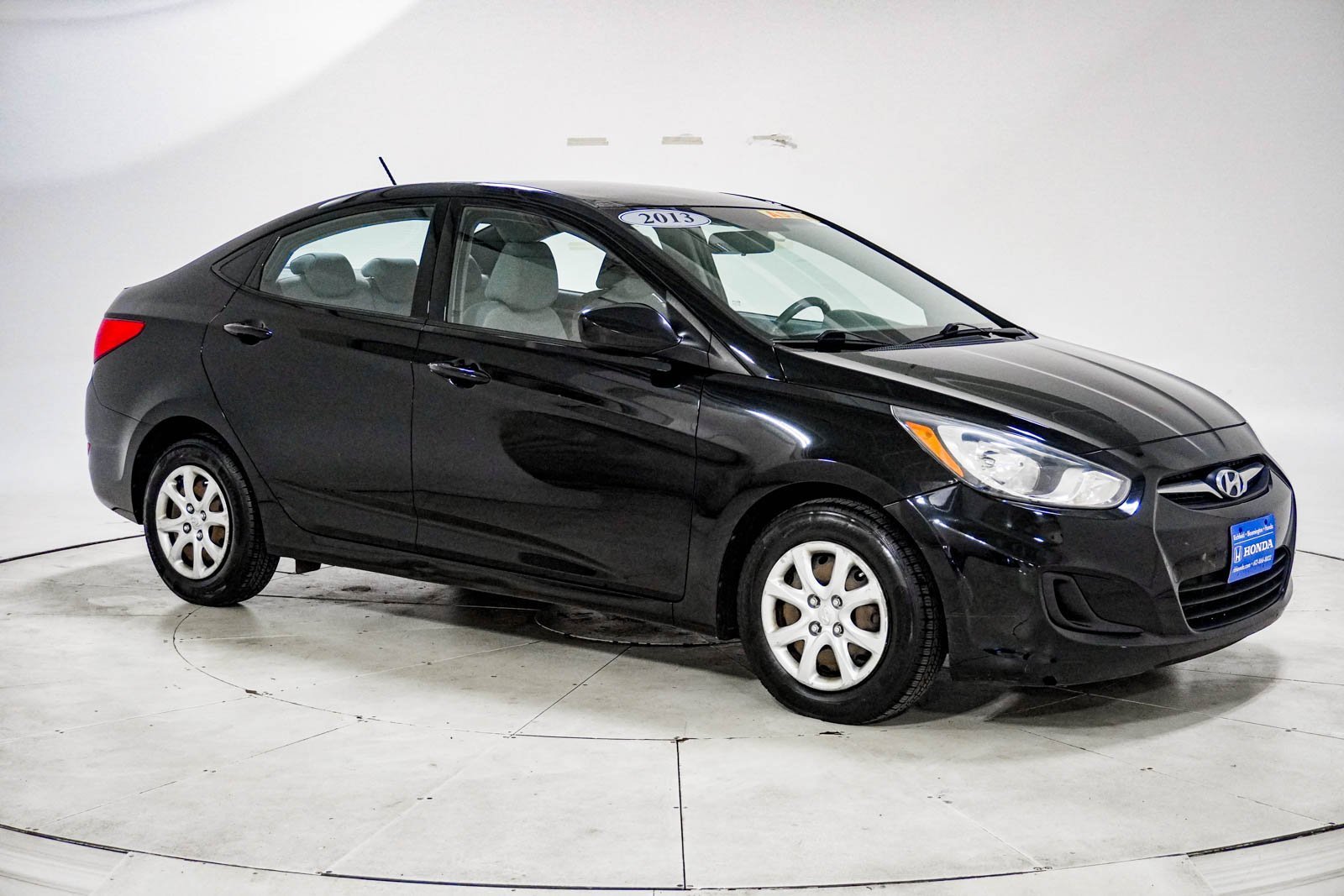 Used 2013 Hyundai Accent GLS image 12