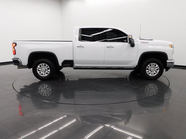 Used 2024 Chevrolet Silverado 2500 LTZ w/ LTZ Convenience Package image 2