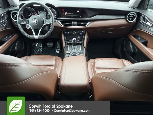 Used 2018 Alfa Romeo Stelvio AWD image 14