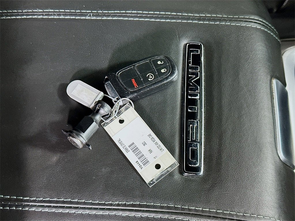 Used 2017 RAM 3500 Laramie Longhorn image 36