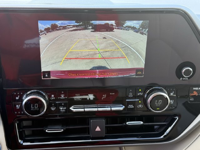Used 2023 Toyota Highlander Limited AWD/4WD image 17