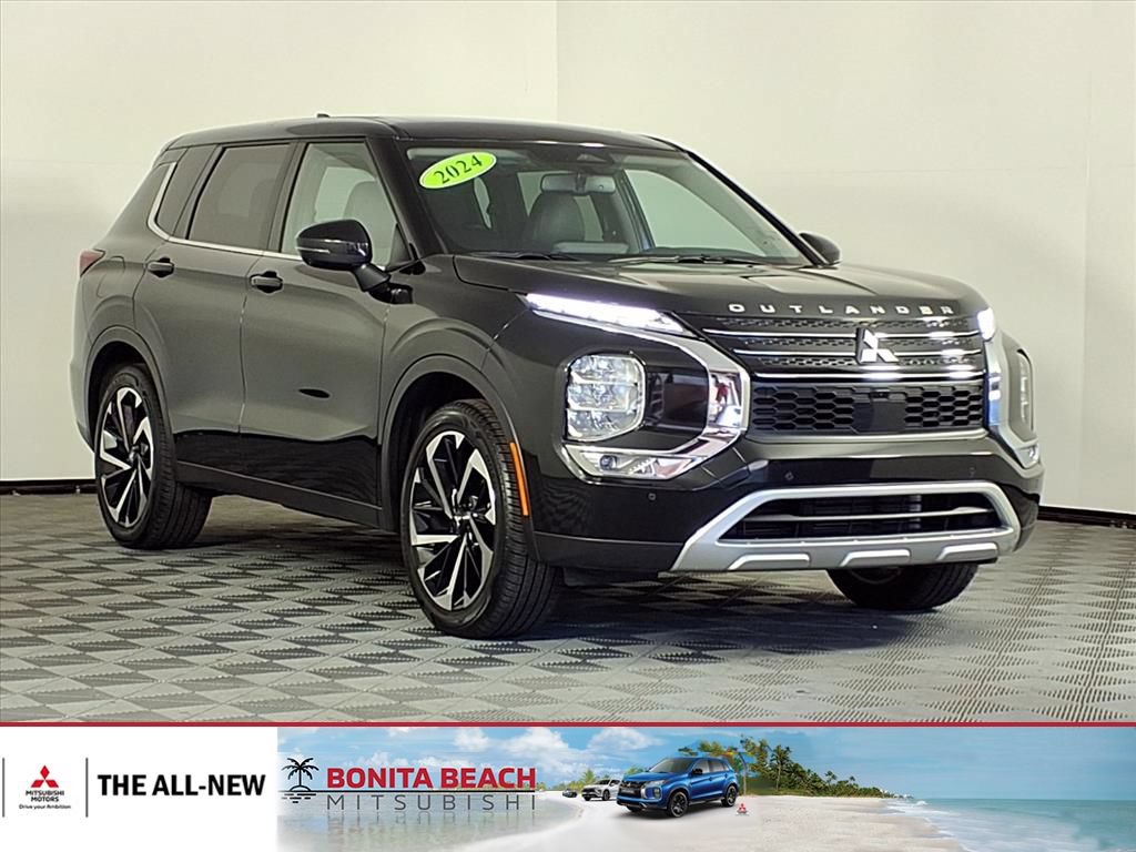 Used 2024 Mitsubishi Outlander SE
