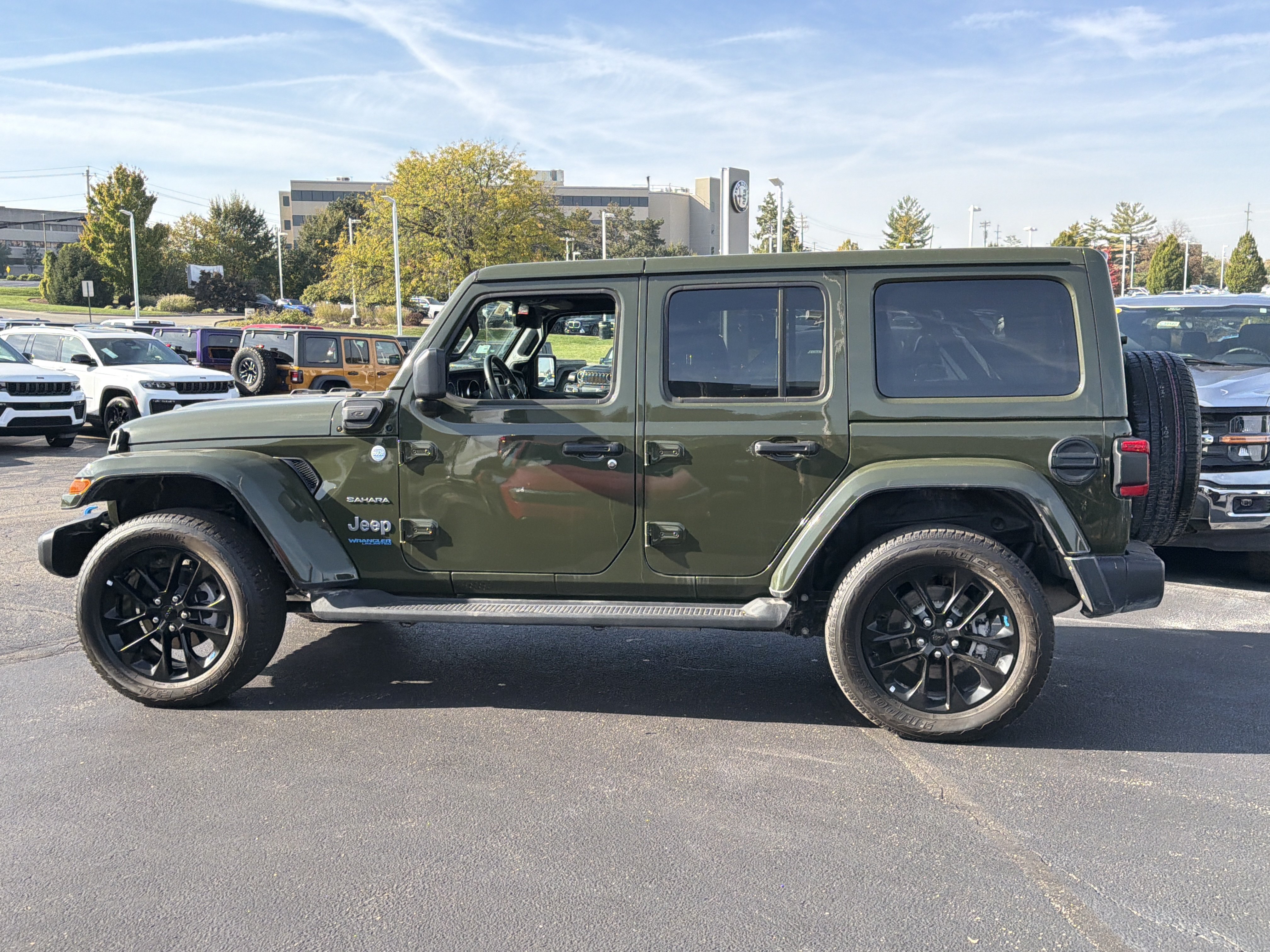 Certified 2022 Jeep Wrangler Unlimited Sahara w/ Cold Weather Group AWD/4WD image 6