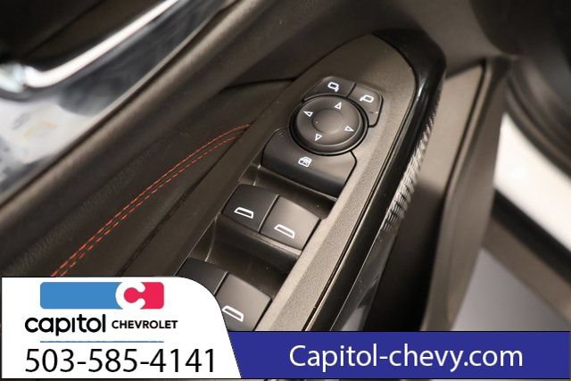 Used 2024 Chevrolet Trax RS w/ Sunroof Package FWD image 11
