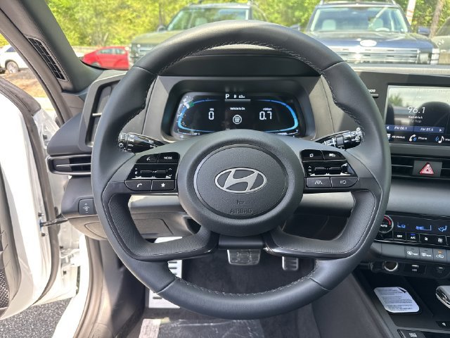 New 2026 Hyundai Elantra Sport FWD image 25