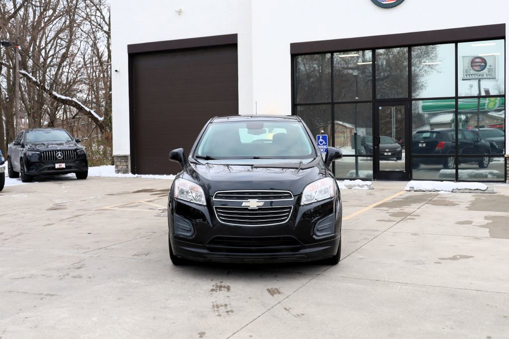 Used 2016 Chevrolet Trax LS image 2