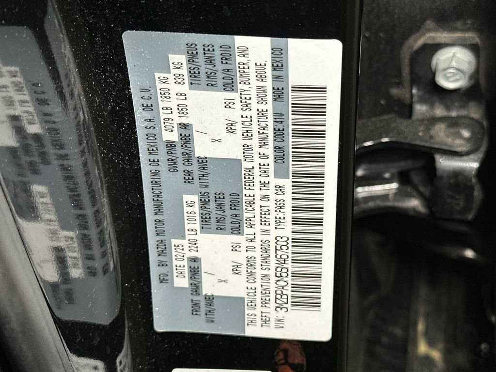 Used 2025 MAZDA MAZDA3 s image 29