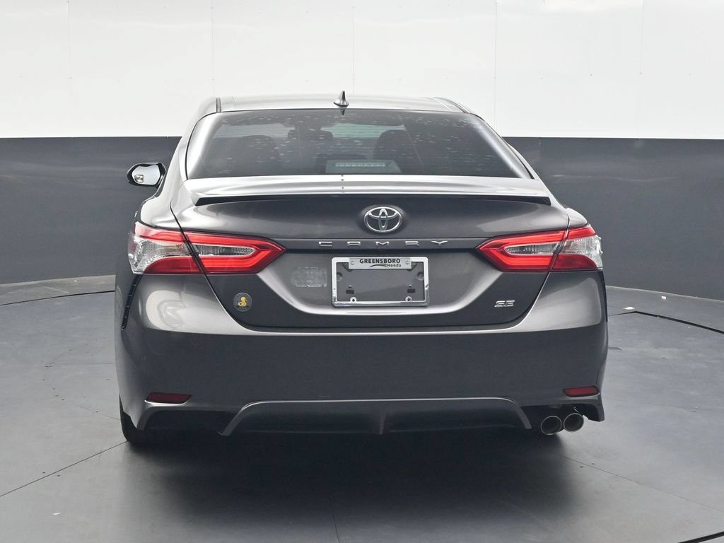 Used 2020 Toyota Camry SE FWD image 5