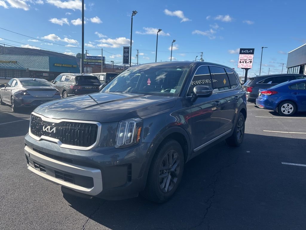Used 2023 Kia Telluride LX image 7