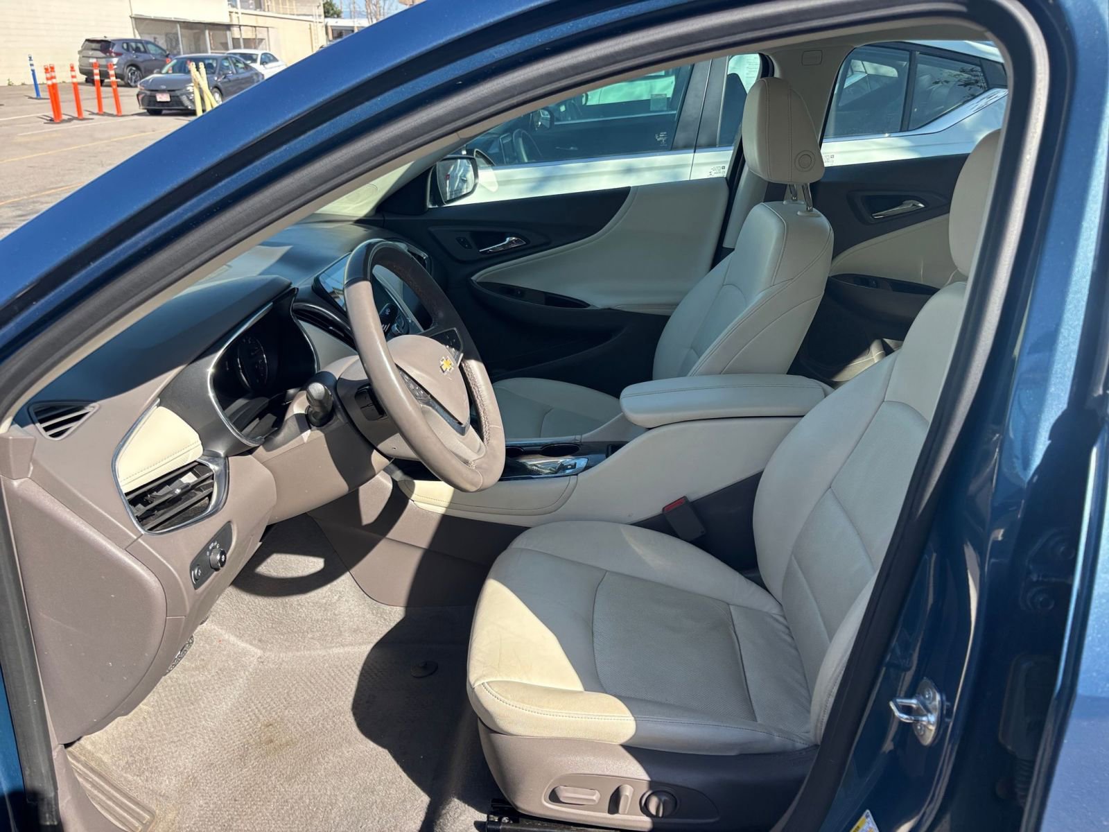 Used 2024 Chevrolet Malibu LT image 30