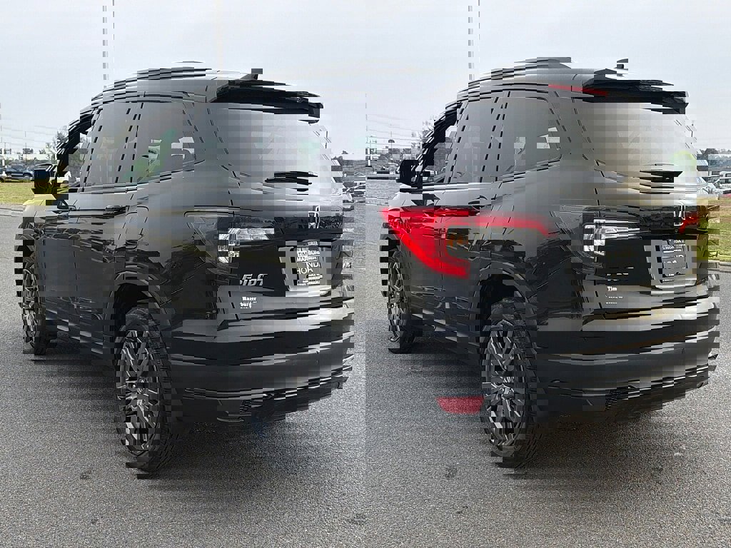 Used 2022 Honda Pilot Sport image 4