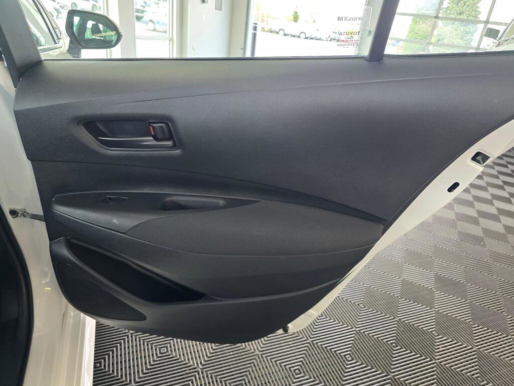 Used 2024 Toyota Corolla LE FWD image 38