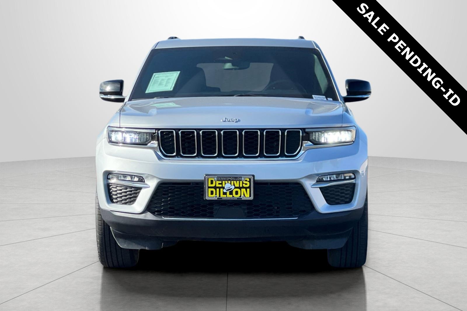 Used 2024 Jeep Grand Cherokee Limited image 10
