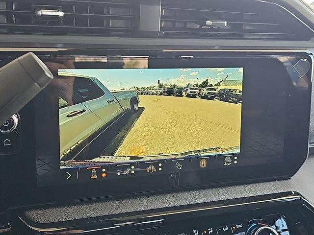New 2026 GMC Sierra 2500 AT4 w/ AT4 Premium Plus Package AWD/4WD image 14