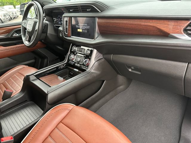 Used 2023 GMC Yukon XL Denali Ultimate image 10