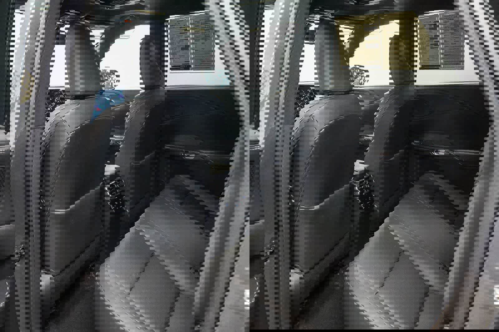 Used 2023 Lexus RX 350h w/ Accessory Package (Z1) image 19