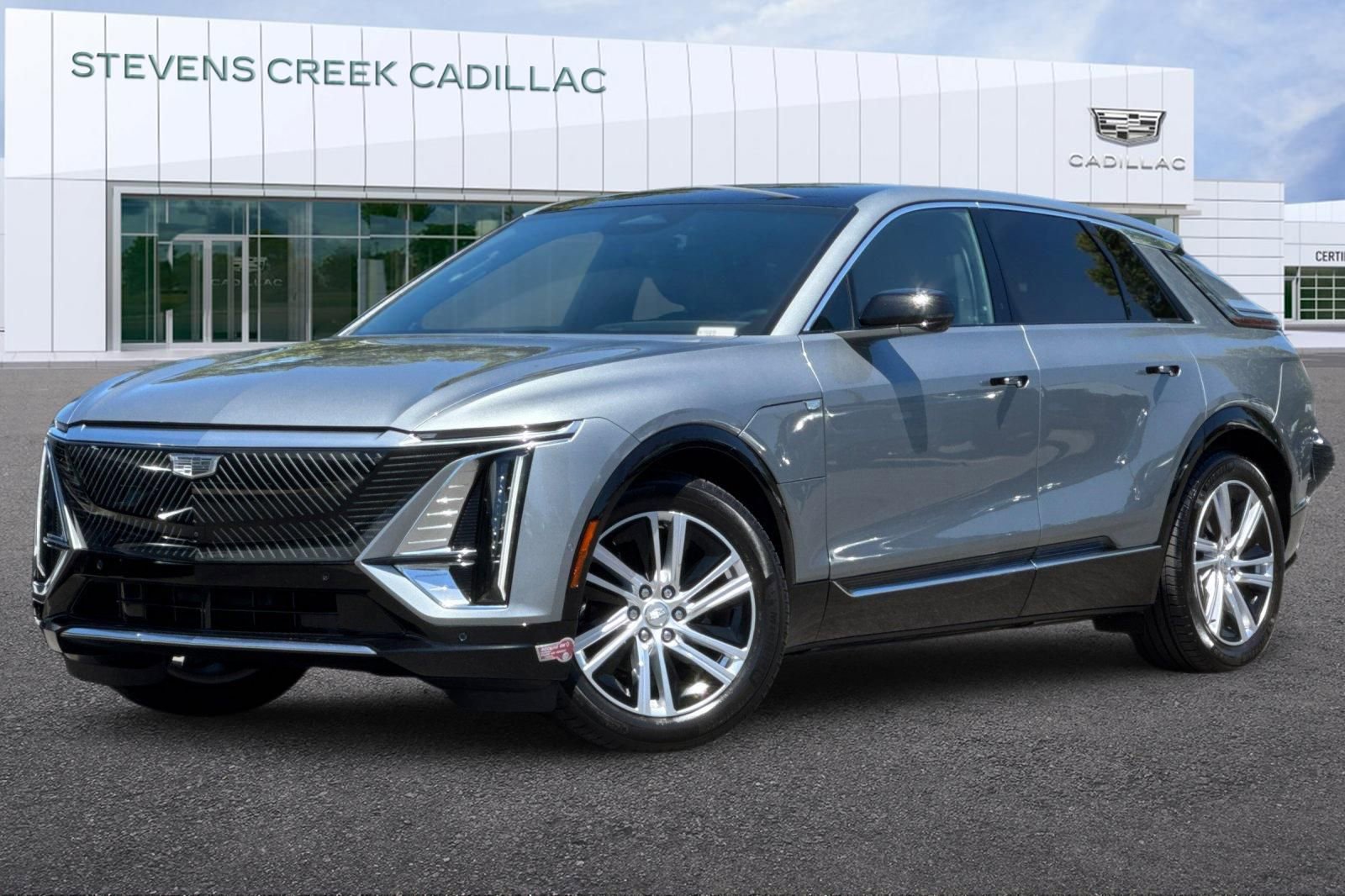 Certified 2024 Cadillac Lyriq Tech w/ Driver Assist Package AWD/4WD image 7