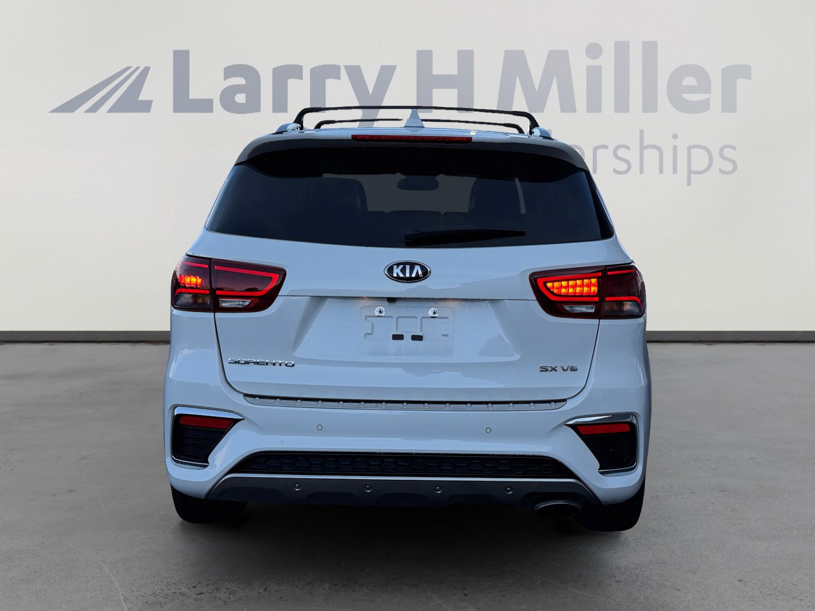 Used 2019 Kia Sorento SX image 4