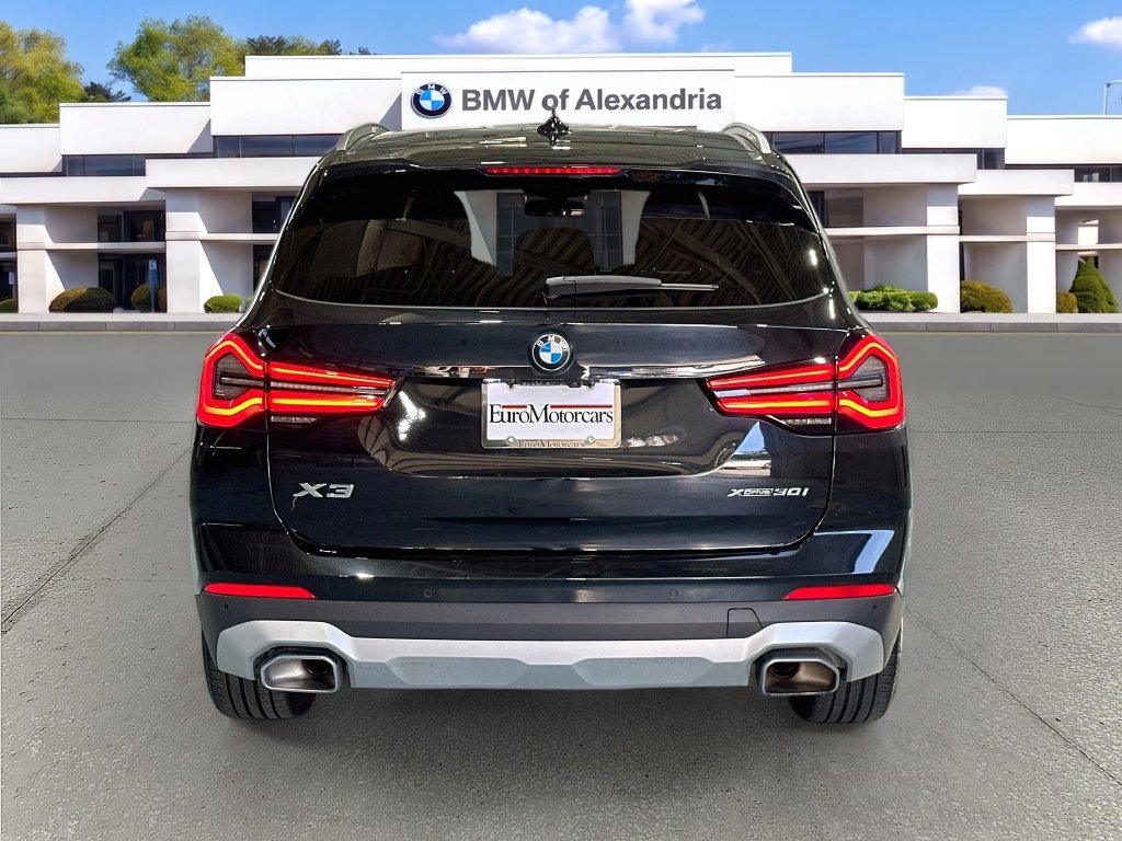 Used 2024 BMW X3 xDrive30i w/ Premium Package w/ZPA AWD/4WD image 6