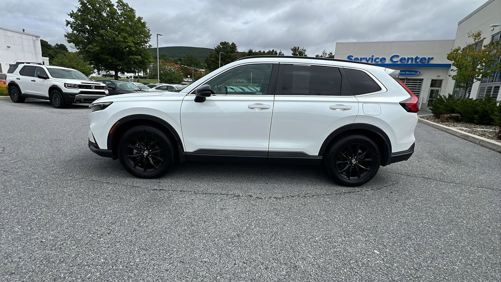 Used 2024 Honda CR-V Sport image 7