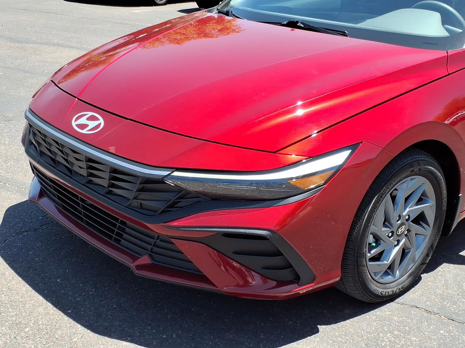Certified 2024 Hyundai Elantra Blue FWD image 8