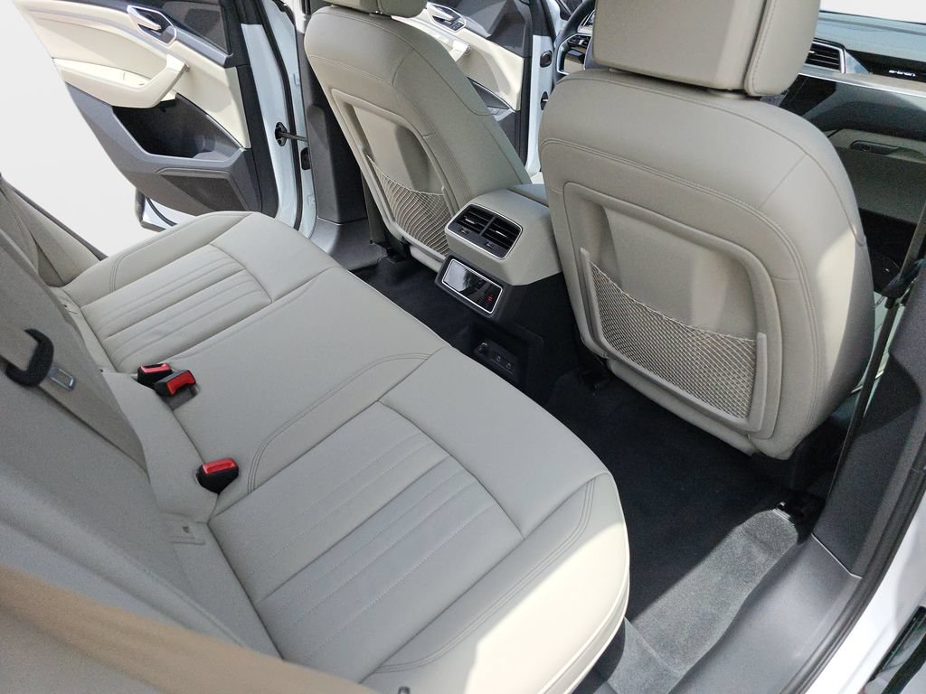 Certified 2024 Audi Q8 e-tron Premium Plus AWD/4WD image 11