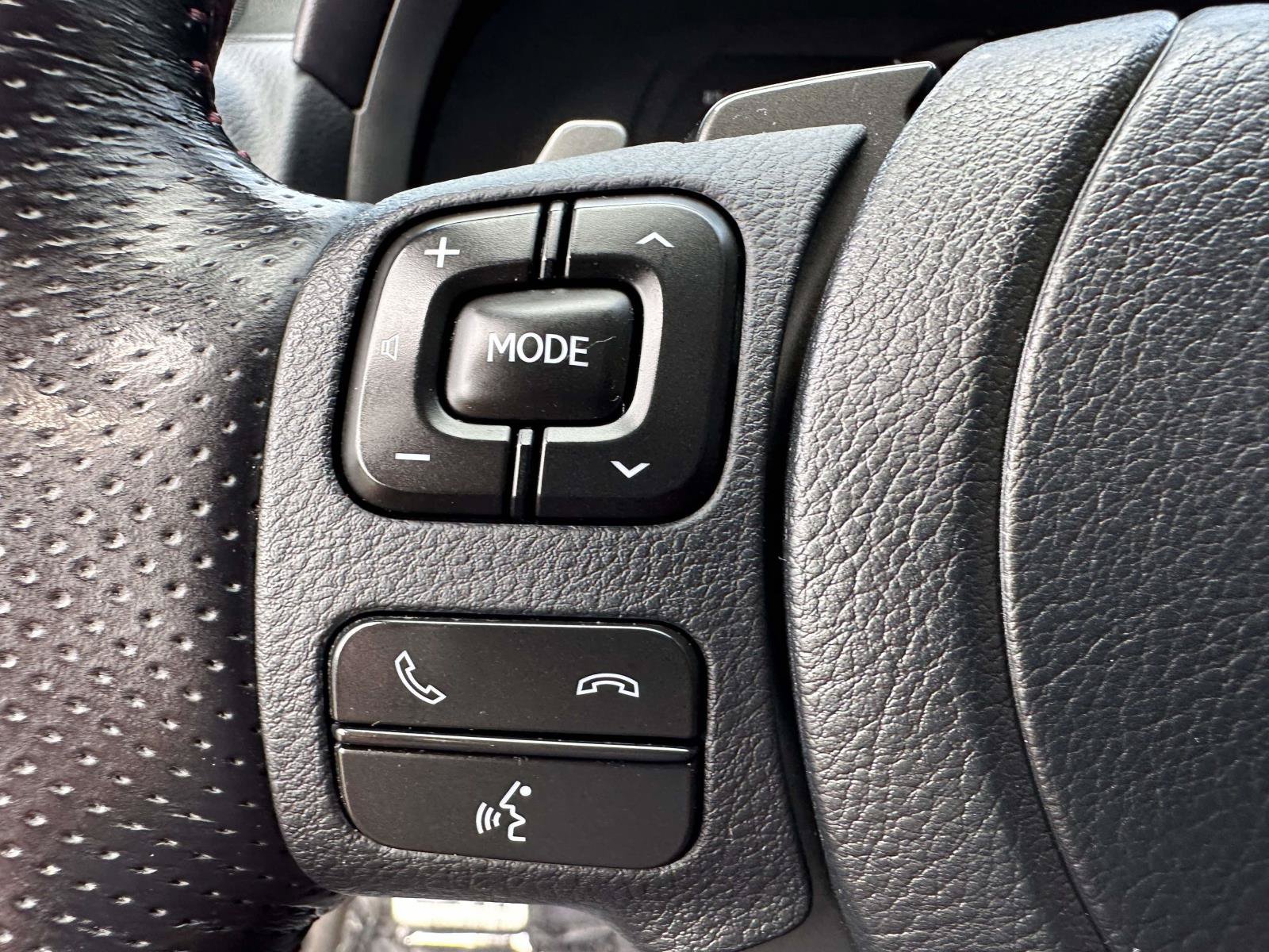 Used 2022 Lexus IS 350 F Sport w/ Navigation Package RWD image 16