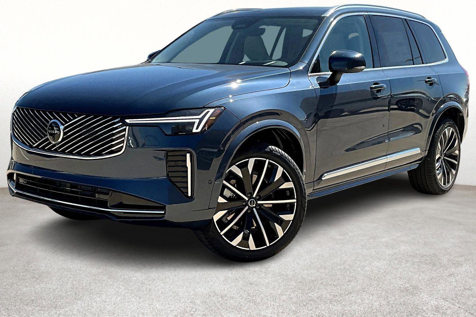 New 2026 Volvo XC90 B6 Ultra image 2