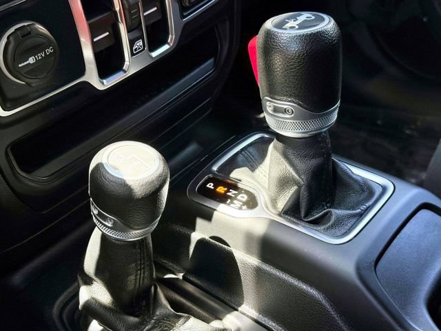 Used 2019 Jeep Wrangler Unlimited Sport S AWD/4WD image 29