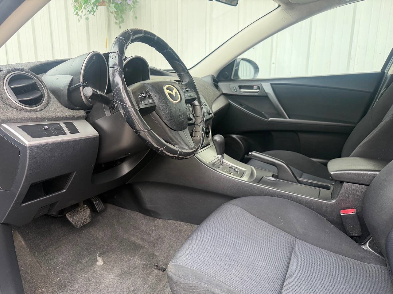 Used 2010 MAZDA MAZDA3 i Touring FWD image 11