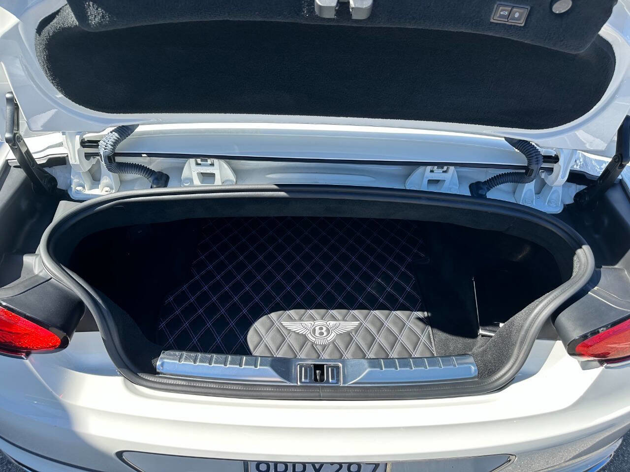 Used 2020 Bentley Continental GT image 39