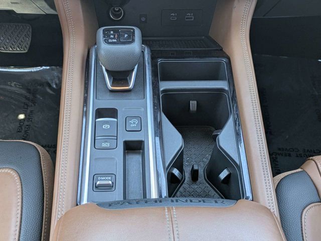 Used 2025 Nissan Pathfinder Platinum w/ Cargo Package FWD image 16