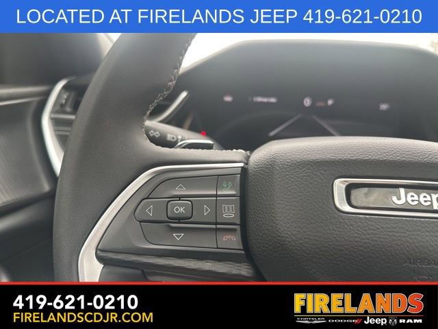 Used 2024 Jeep Grand Cherokee L Laredo image 21