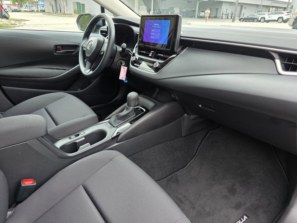 Used 2026 Toyota Corolla LE image 13