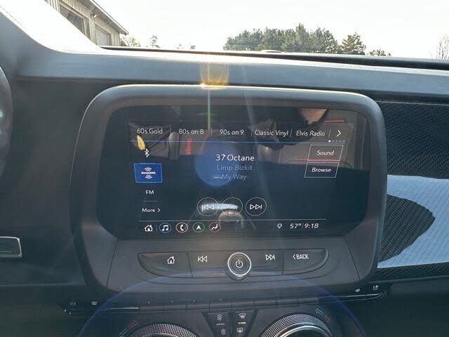 Used 2019 Chevrolet Camaro ZL1 RWD image 22