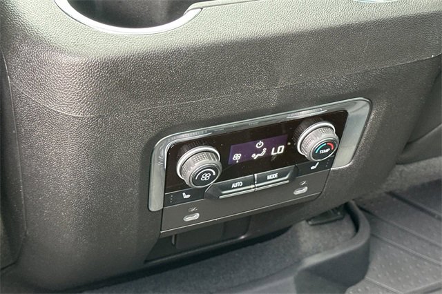 Used 2022 Chevrolet Tahoe Z71 w/ Z71 Off-Road Package image 45