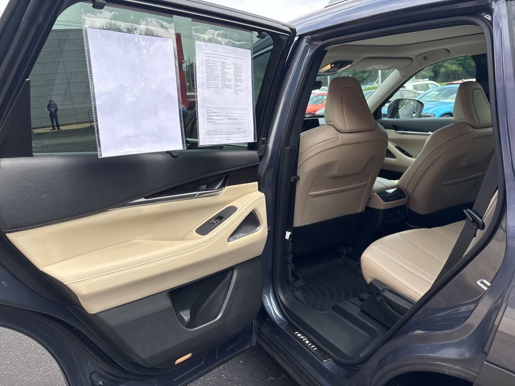 Used 2023 INFINITI QX60 Sensory w/ Cargo Package image 47