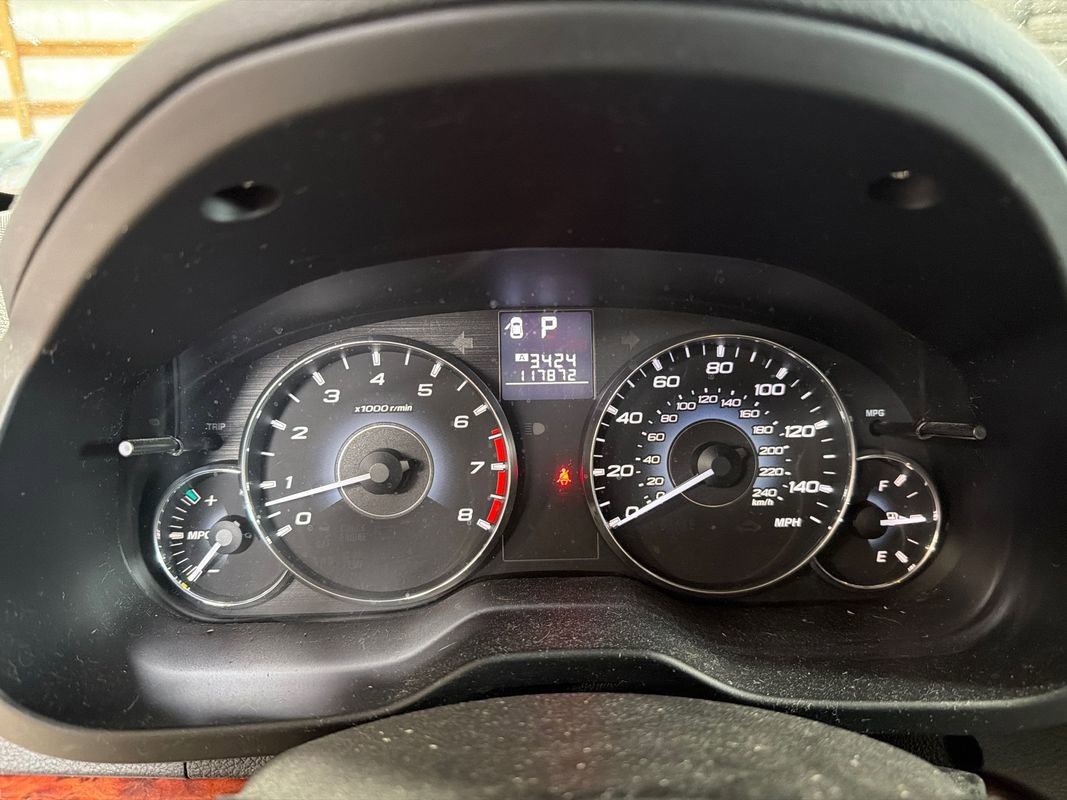 Used 2012 Subaru Outback 2.5i Limited AWD/4WD image 14