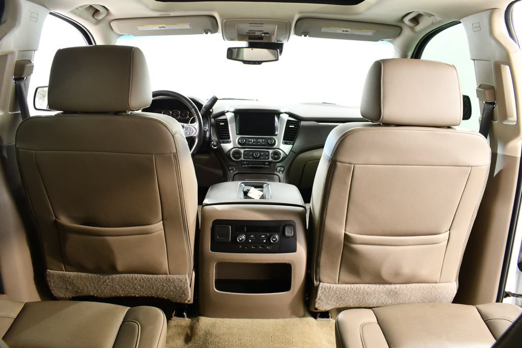 Used 2018 Chevrolet Suburban Premier AWD/4WD image 17