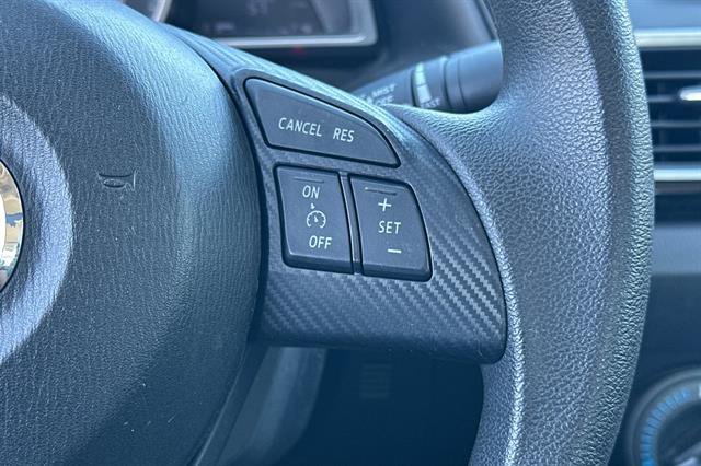 Used 2015 MAZDA MAZDA3 i Sport FWD image 24
