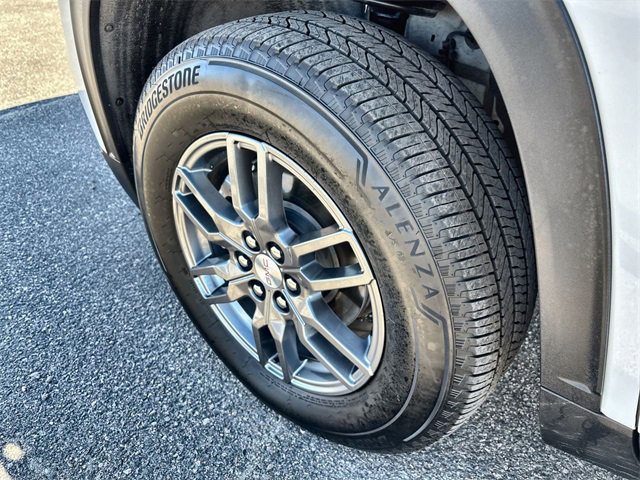 Used 2025 GMC Acadia Elevation image 27