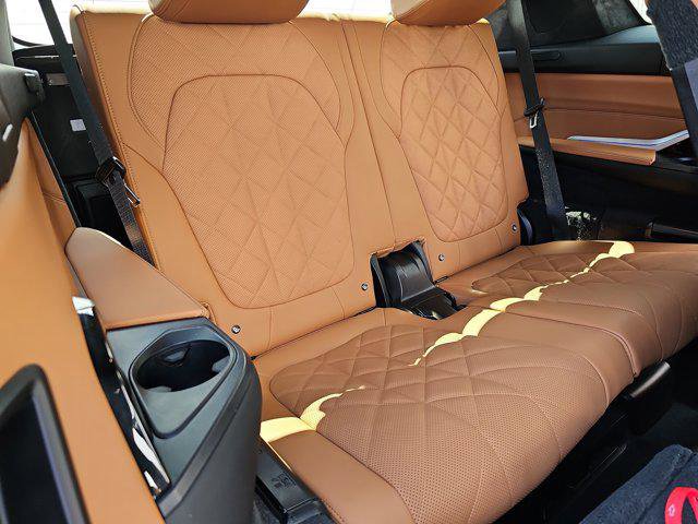 Certified 2024 BMW X7 xDrive40i w/ M Sport Package image 12