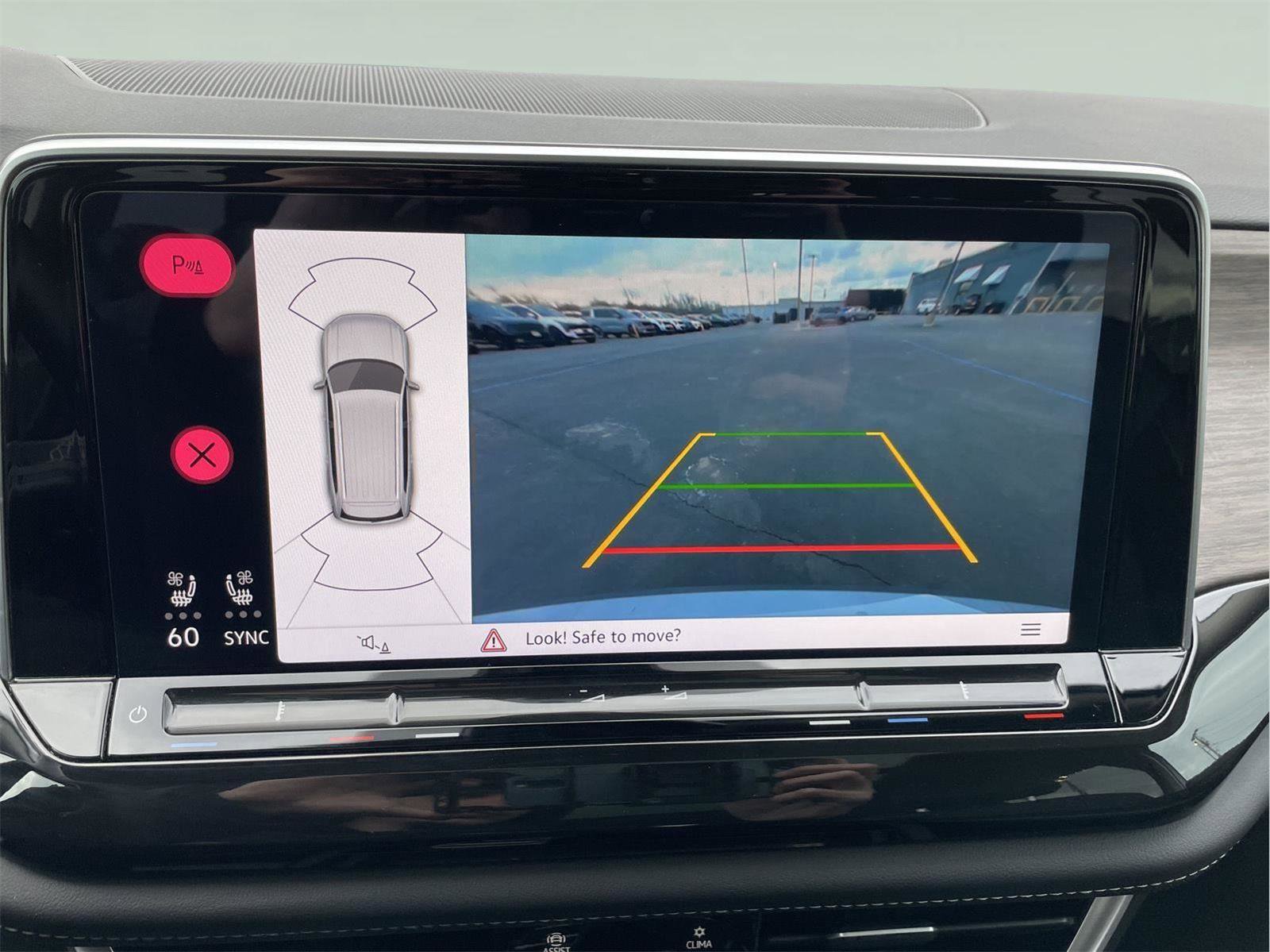 Used 2025 Volkswagen Atlas SEL image 29