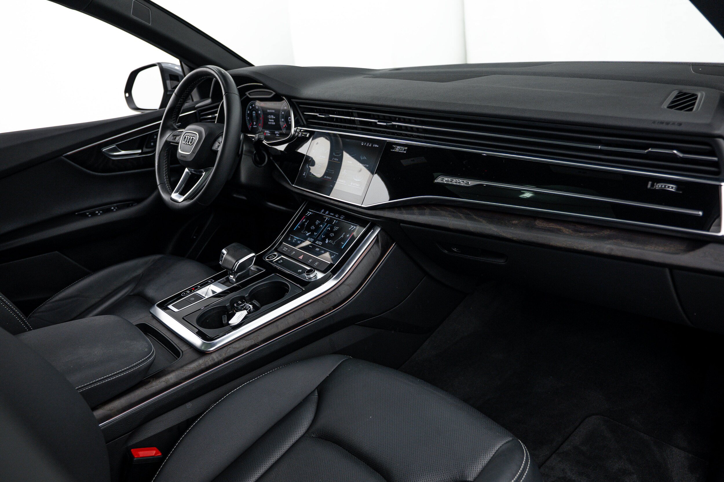 Used 2021 Audi Q8 Premium Plus AWD/4WD image 8