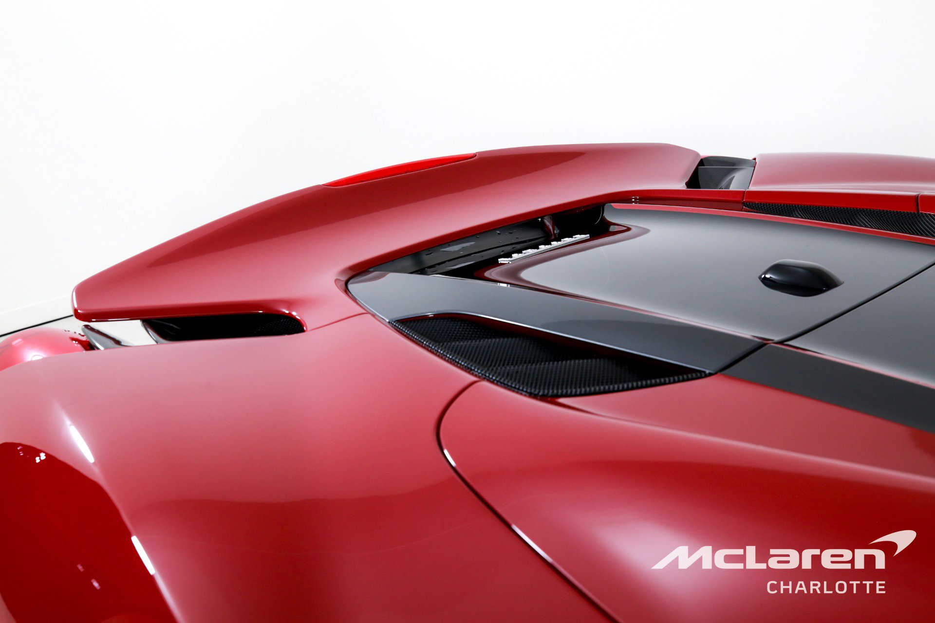 Used 2020 Ferrari 488 Pista Spider image 37