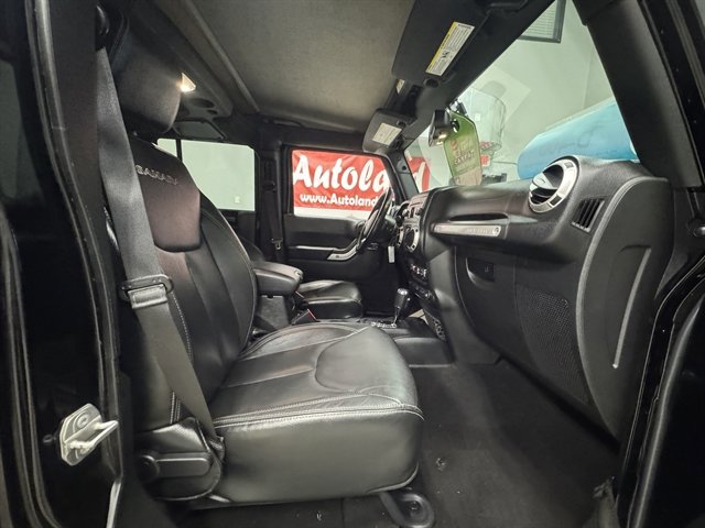 Used 2018 Jeep Wrangler Unlimited Sahara image 10