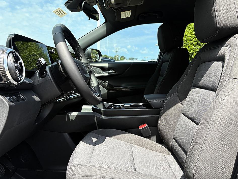 New 2026 Chevrolet Equinox LT w/ Midnight Edition FWD image 9